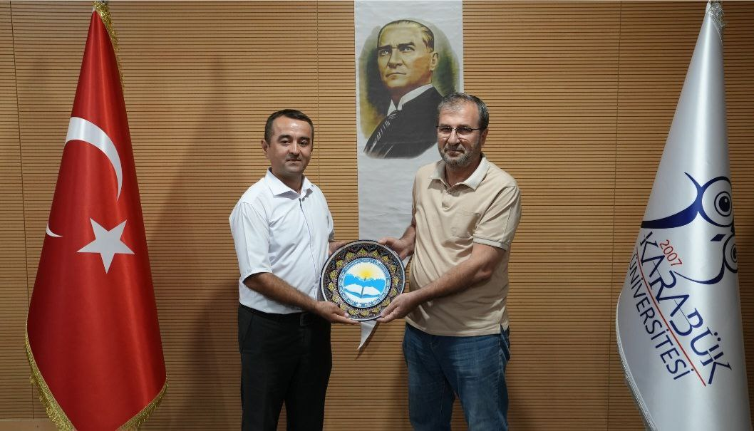 Ijtimoiy fanlar fakulteti, Tarix kafedrasi dotsenti X.K.Boymirzayev Turkiyaning Karabuk universitetida malaka oshirib qaytdi.