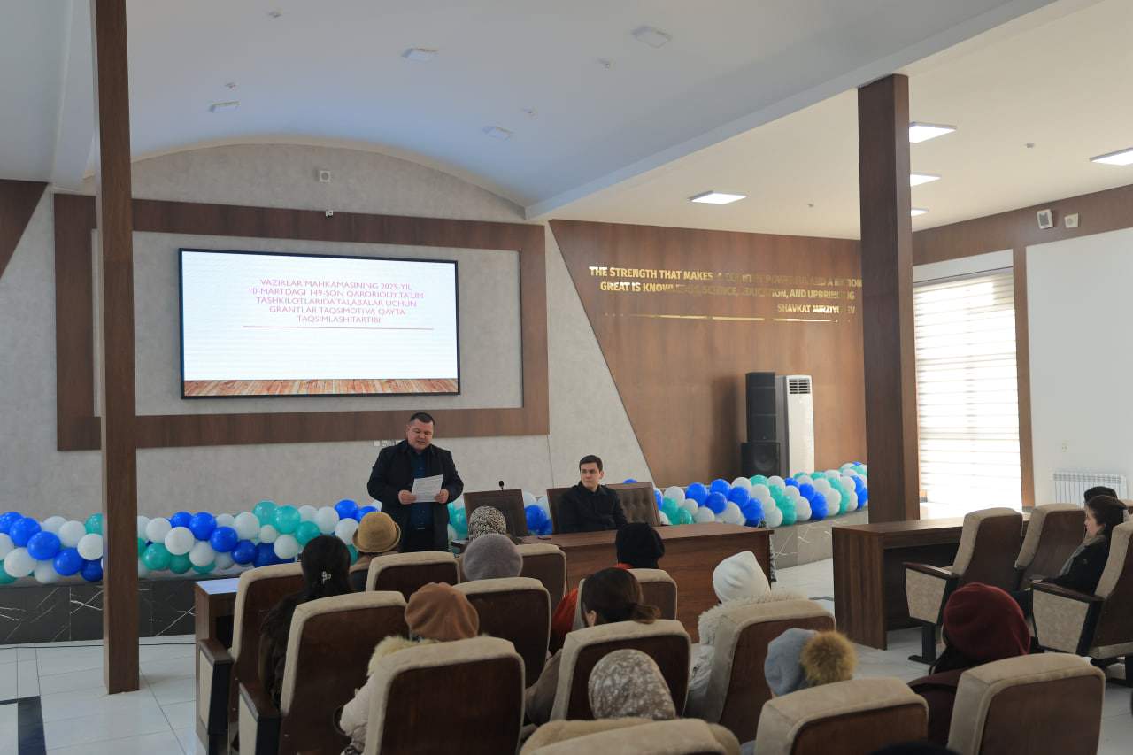 Jahon tillari fakultetida talabalarga qayta taqsimlanadigan ta’lim grantlari o‘rinlari tartibi bo‘yicha  yig‘ilish o‘tkazildi 3