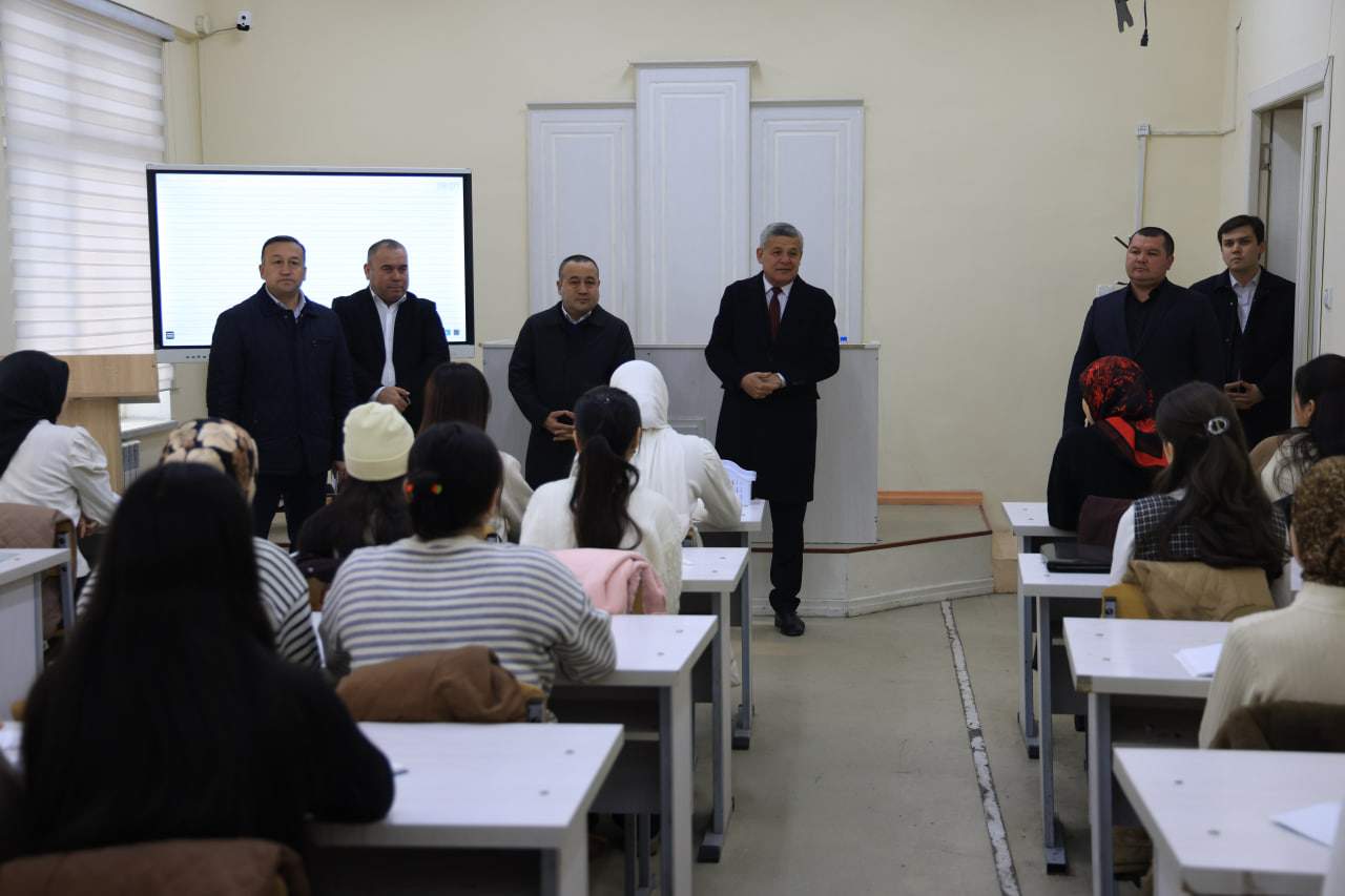 Universitet rektori Jahon tillari fakultetida ta’lim jarayonlari bilan tanishdi 3