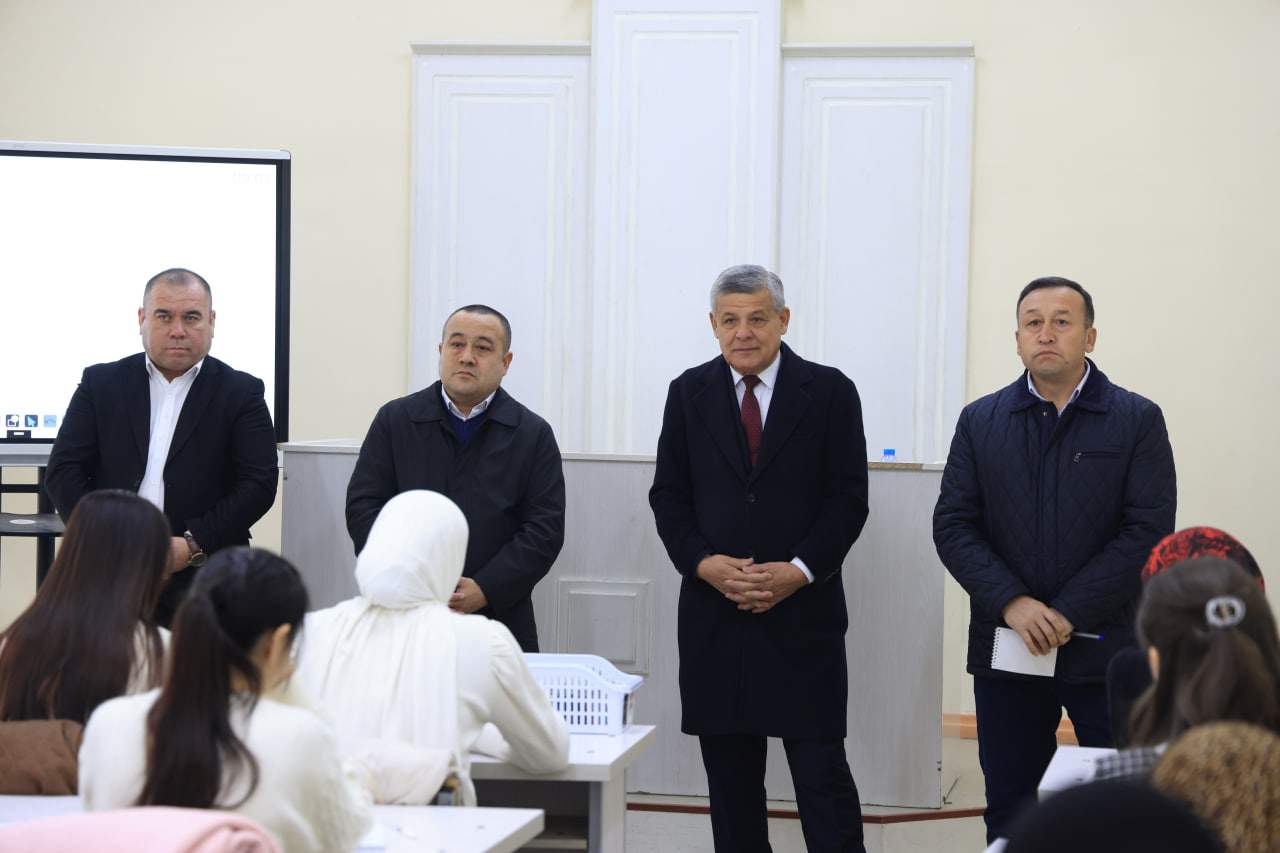 Universitet rektori Jahon tillari fakultetida ta’lim jarayonlari bilan tanishdi 6