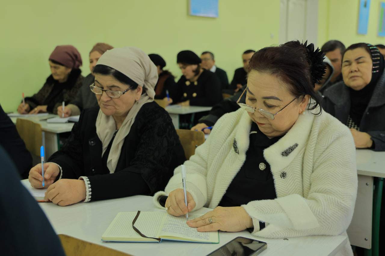 Namangan davlat universiteti San’at va sport fakultetida professor-o‘qituvchilar ishtirokida navbatdagi uchrashuv bo‘lib o‘tdi. 4