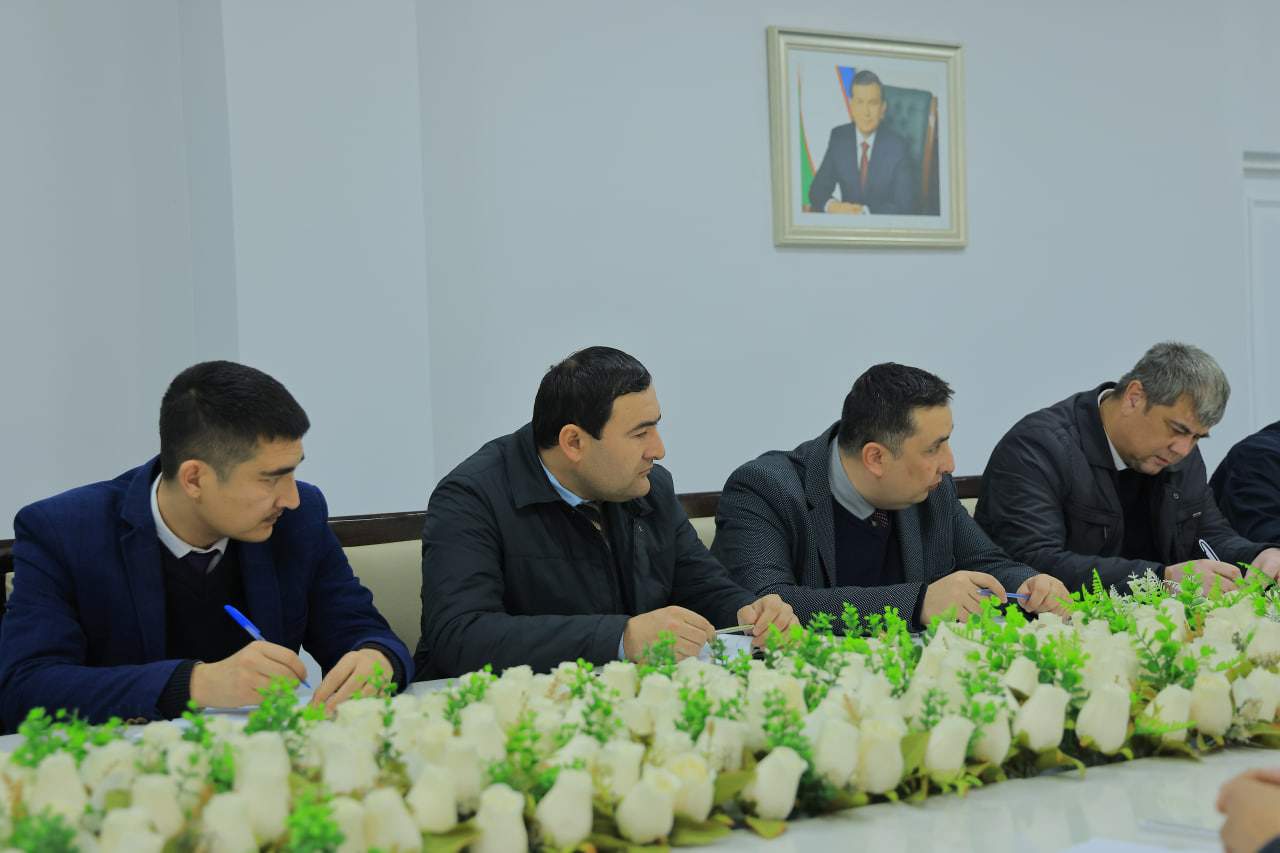 Universitet rektori Fizika-matematika fakulteti jamoasi bilan uchrashdi 6