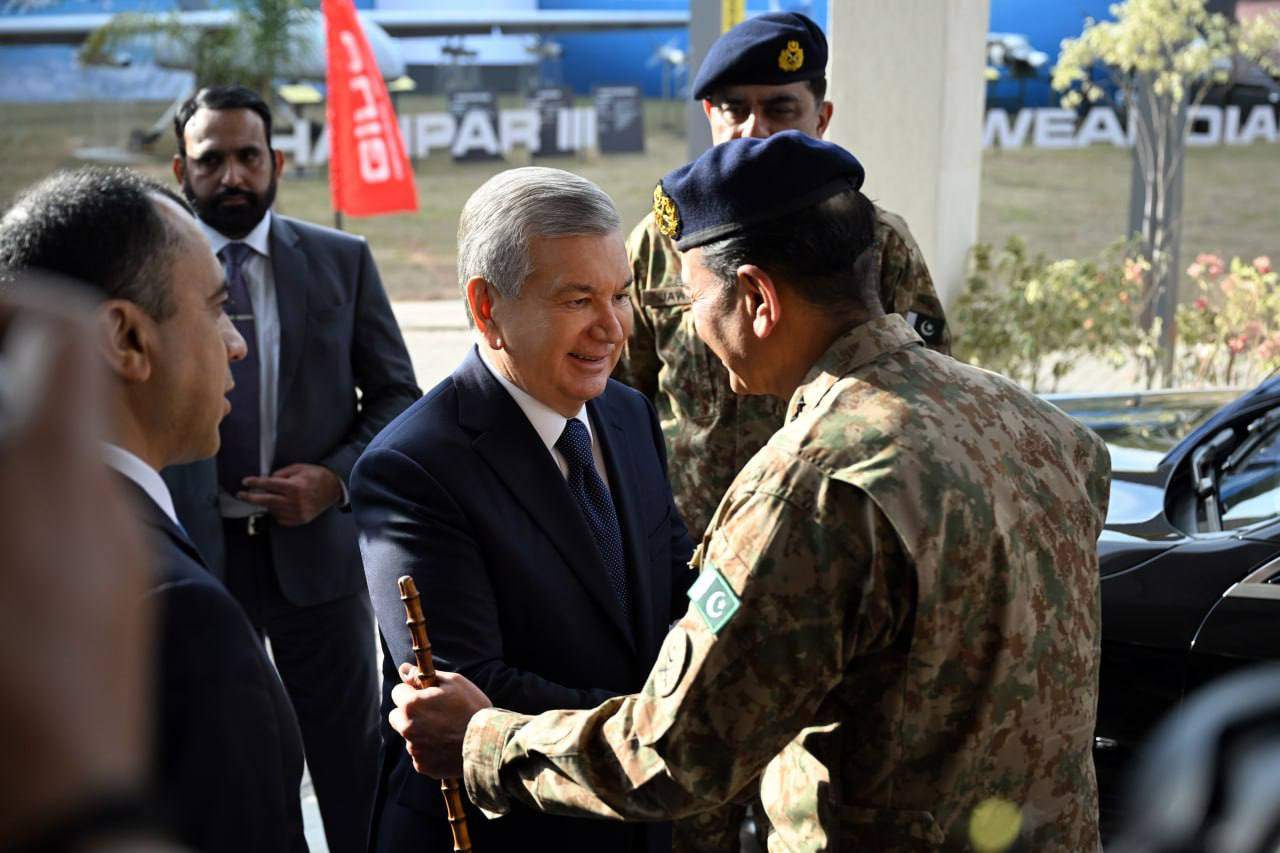 Oʻzbekiston Prezidenti Pokistonning harbiy sanoati salohiyati bilan tanishdi 1