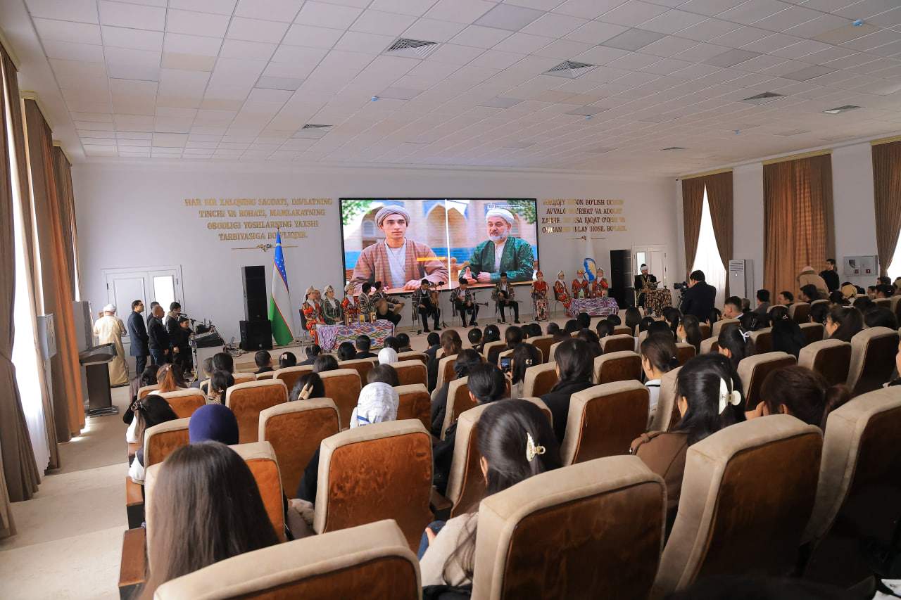 Universitetda Mir Alisher Navoiy tavalludining 585 yilligi munosabati bilan ma’naviy-ma’rifiy tadbir o‘tkazildi (2-qism) 8