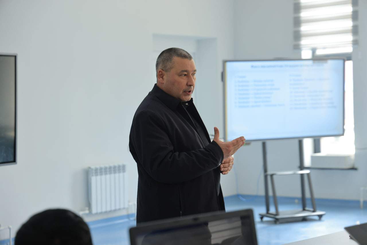 Namangan davlat universitetida «HEMIS axborot tizimining yangilangan va takomillashtirilgan funksiyalaridan samarali foydalanish» mavzusida seminar o‘tkazildi. 2