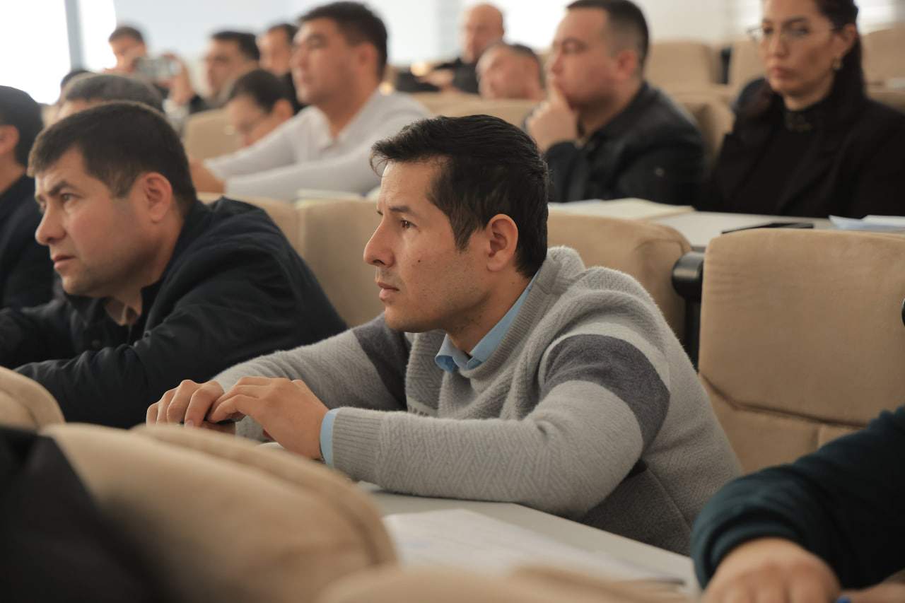 Namangan davlat universitetida «HEMIS axborot tizimining yangilangan va takomillashtirilgan funksiyalaridan samarali foydalanish» mavzusida seminar o‘tkazildi. 6