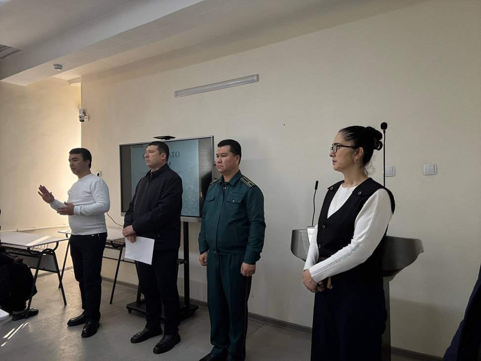 Talabalarning ota onalari bilan yig'ilish o'tkazildi 2