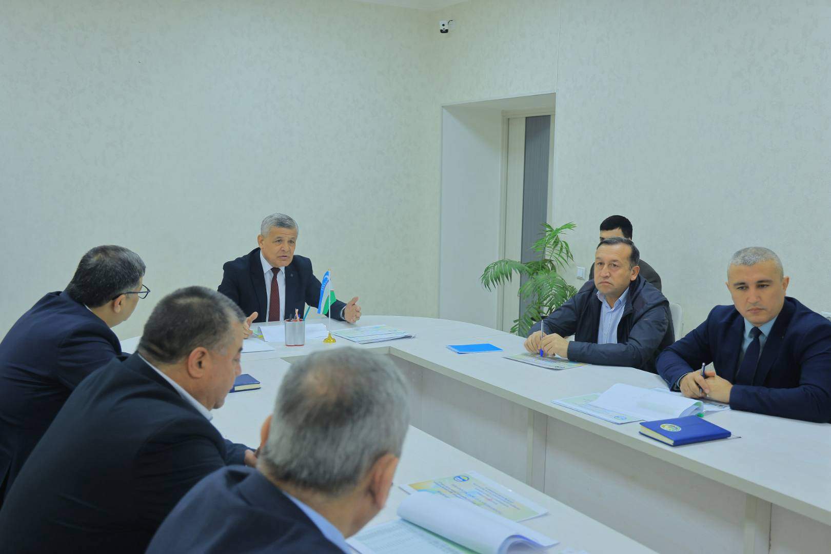 Namangan davlat universiteti rektori tomonidan Tibbiyot fakulteti kafedralarining 2025-yil davomida amalga oshirgan faoliyati hamda 2026-yil uchun belgilangan maqsadli ko‘rsatkichlari yuzasidan uchrashuv o‘tkazildi. 5