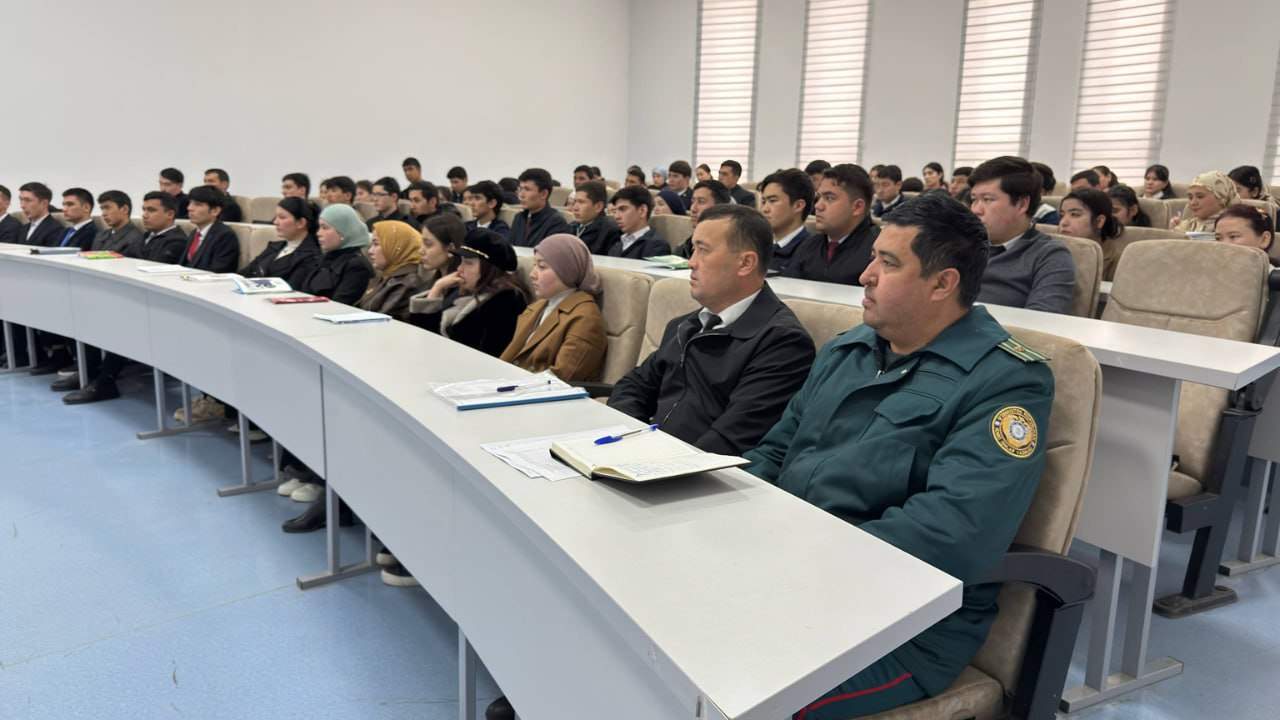 Ijtimoiy fanlar fakultetida Namangan viloyati IIB vakili yoshlar bilan muloqot qildi 3