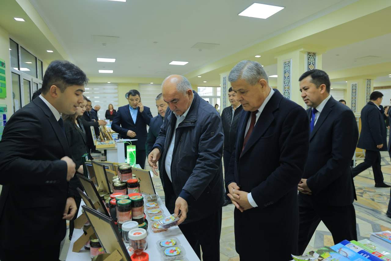 Namangan davlat universitetiga respublika ishchi guruhi tashrif buyurdi. 5