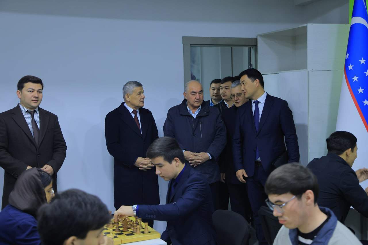 Namangan davlat universitetiga respublika ishchi guruhi tashrif buyurdi. 3