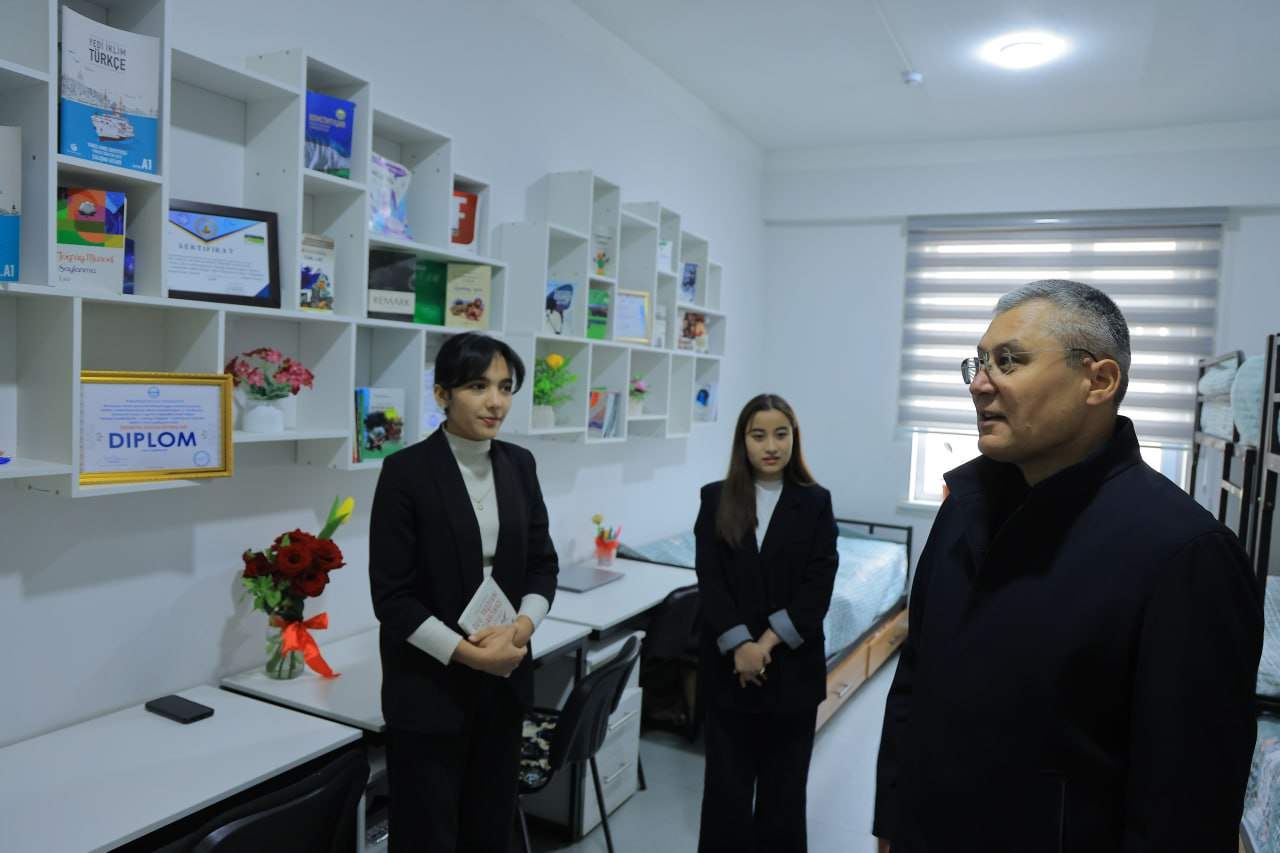 Namangan davlat universitetiga respublika ishchi guruhi tashrif buyurdi. 8