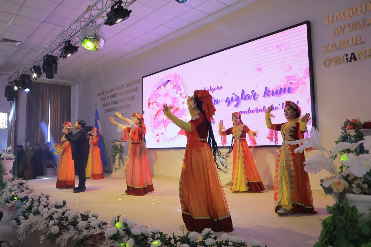 Namangan davlat  universitetida 8-mart – Xalqaro xotin-qizlar kuni munosabati bilan tantanali bayram bo‘lib o‘tdi. 3