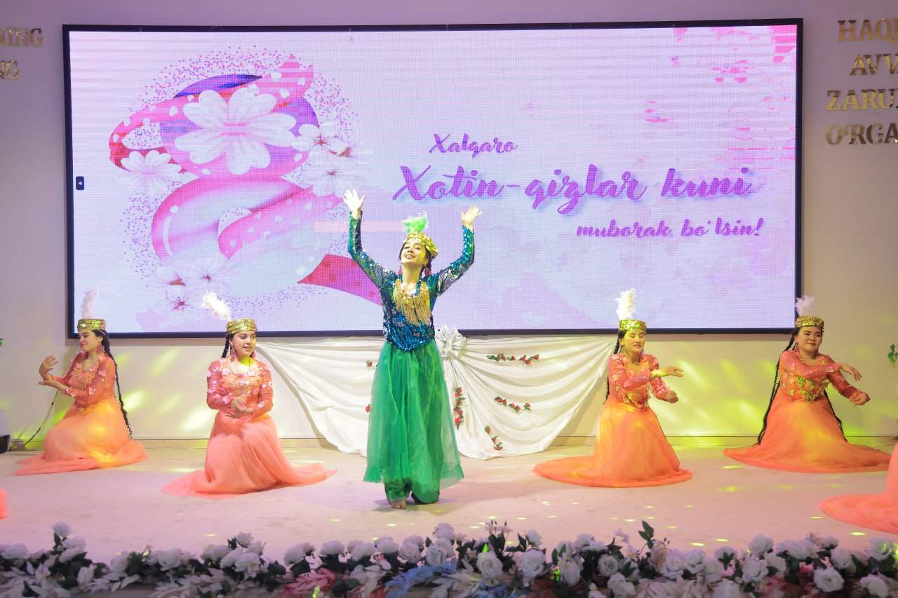 Namangan davlat  universitetida 8-mart – Xalqaro xotin-qizlar kuni munosabati bilan tantanali bayram bo‘lib o‘tdi. 4