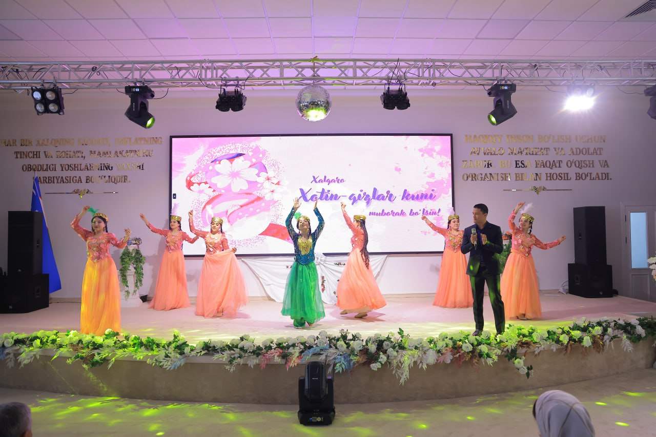 Namangan davlat  universitetida 8-mart – Xalqaro xotin-qizlar kuni munosabati bilan tantanali bayram bo‘lib o‘tdi. 6