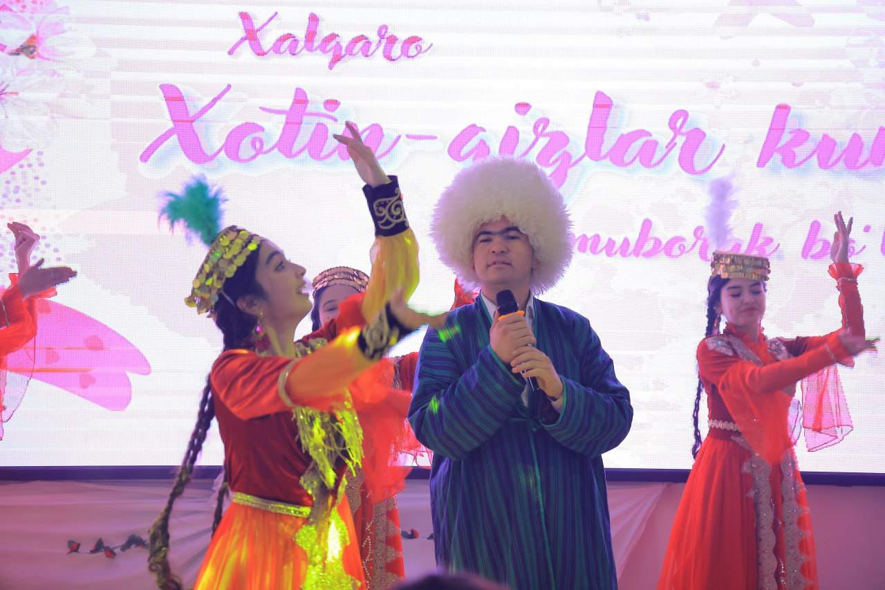 Namangan davlat  universitetida 8-mart – Xalqaro xotin-qizlar kuni munosabati bilan tantanali bayram bo‘lib o‘tdi. 8