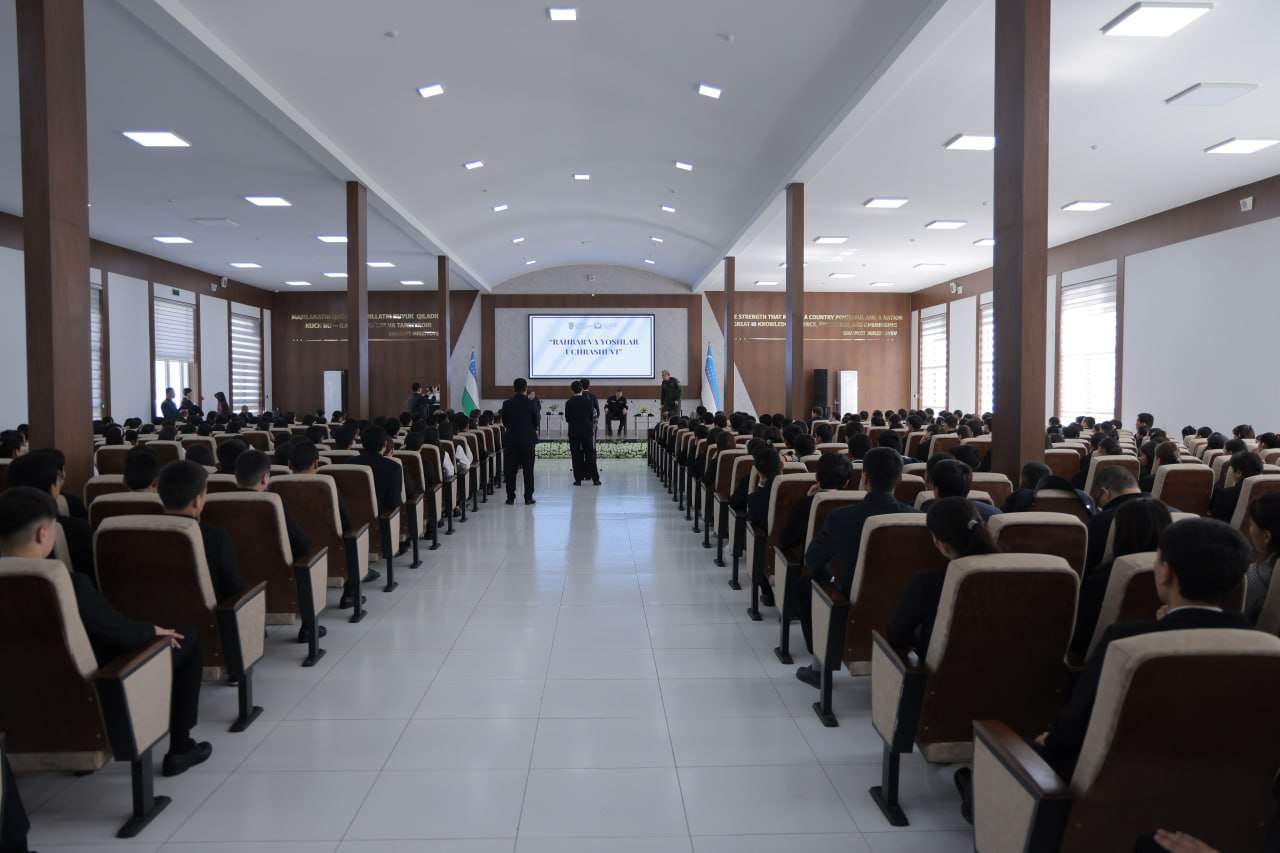 Oliy taʼlim va yoshlar siyosati masalalari Namangan davlat universitetida muhokama etildi 10