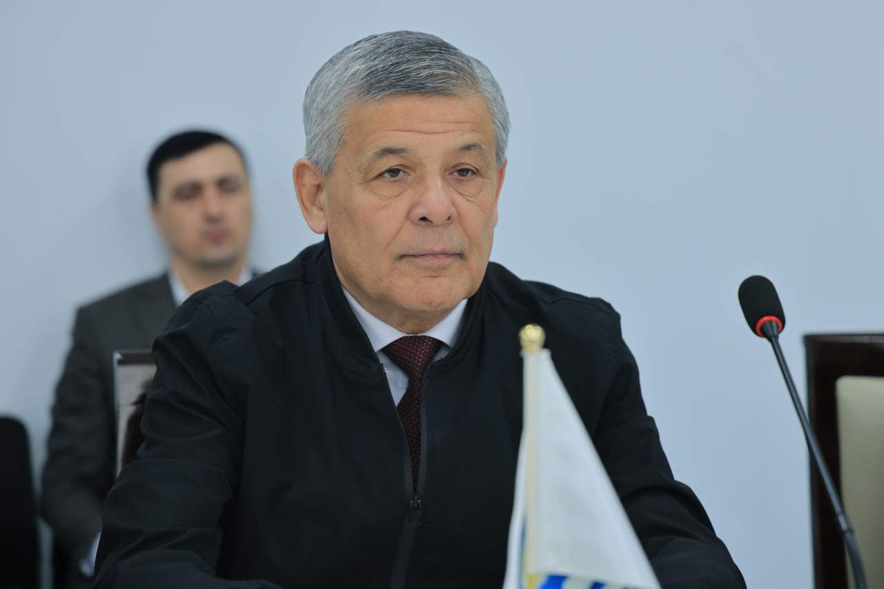 A meeting with a professor from Newcastle University was held at Namangan State University 1