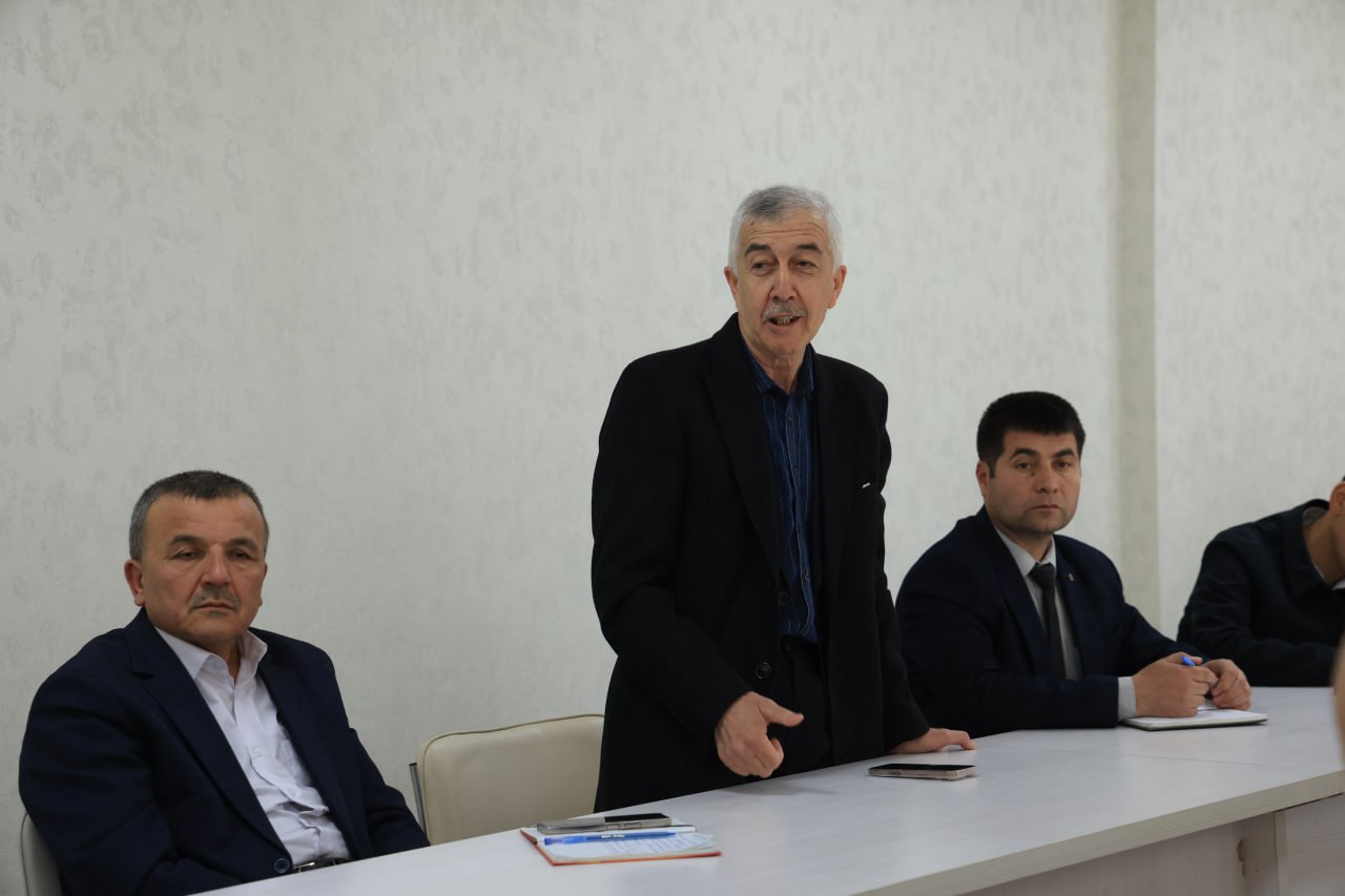 Ilmiy faoliyatni yangi bosqichga olib chiqish masalalari muhokama qilindi 9