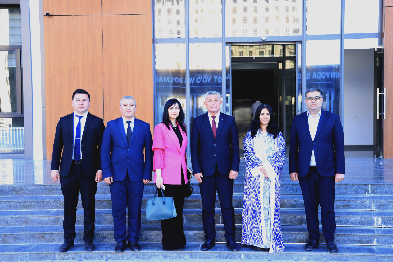 The Rector of Namangan State University held a meeting with the Ambassador Extraordinary and Plenipotentiary of the Republic of India to the Republic of Uzbekistan. 6