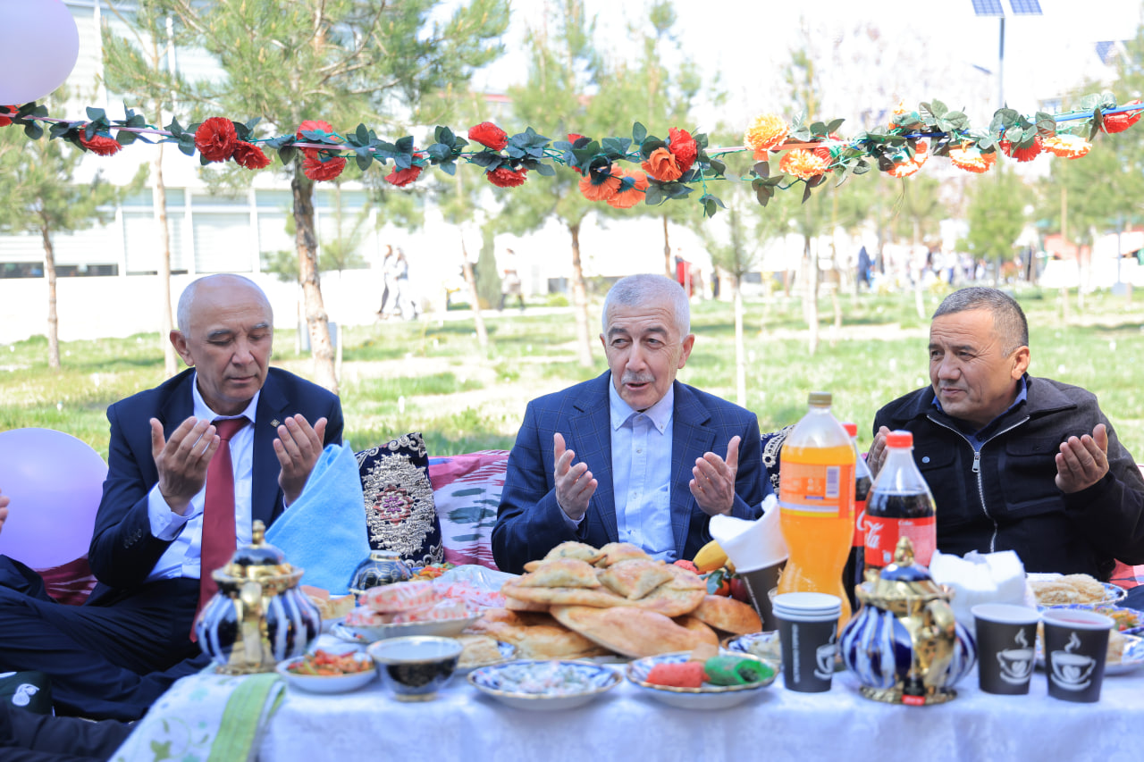 Namangan davlat universitetida Navro‘z umumxalq bayrami ko‘tarinki ruhda nishonlandi. 9