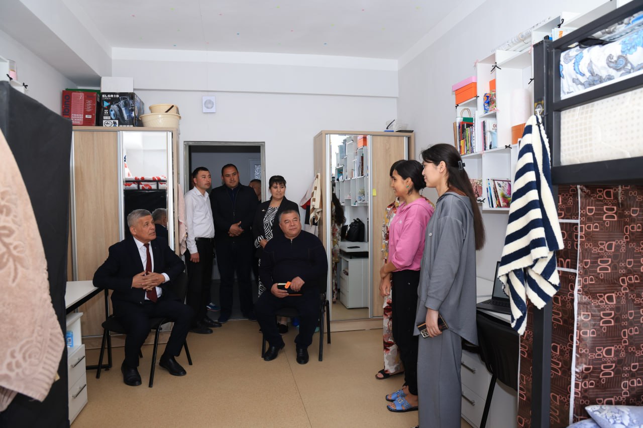 The Rector of Namangan State University Visited the Student Dormitory 3