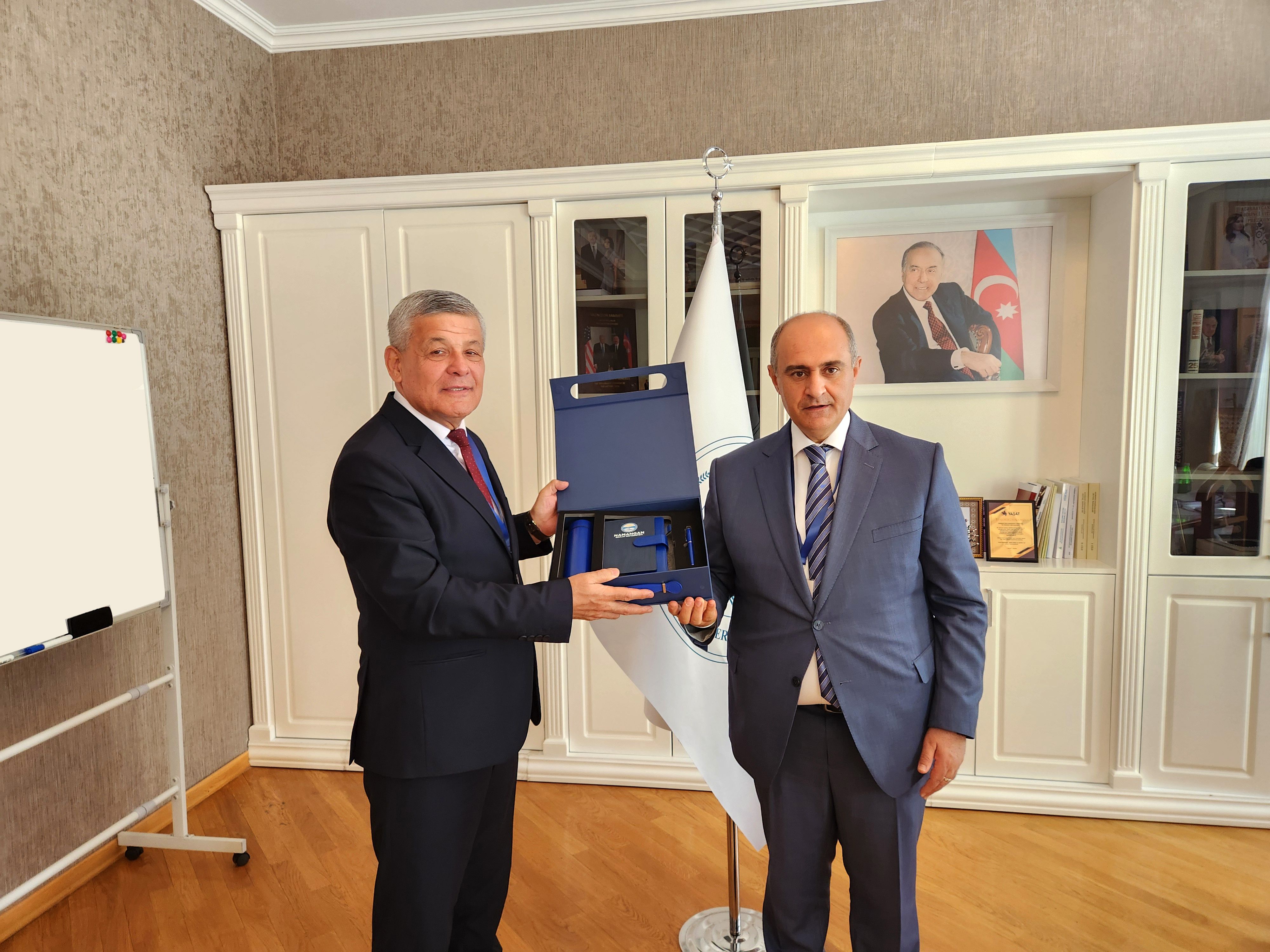 Abdug‘affor Qirg‘izboyev boshchiligidagi delegatsiya Boku shahrida oliy ta’lim muassasalari rektorlari bilan uchrashuvlar o‘tkazdi