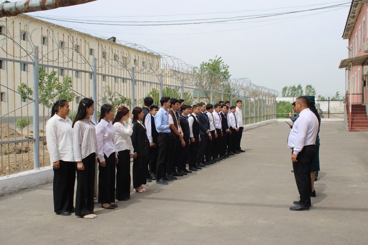 Students ознакомились с образом жизни detainees in a pre-trial detention center 5