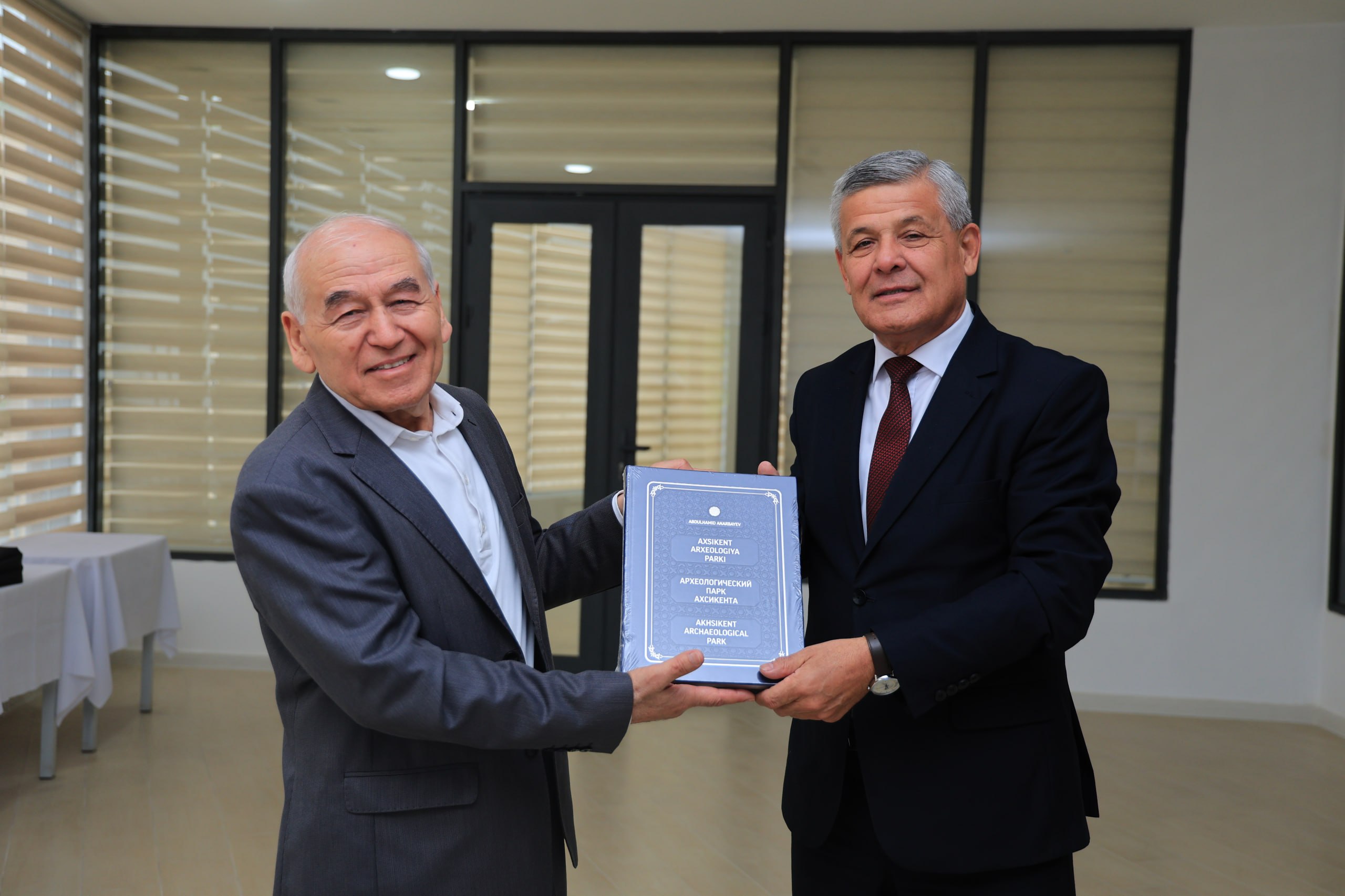 Namangan davlat universiteti rektori «Axsikent arxeologik yodgorligi» majmuasiga tashrif buyurdi