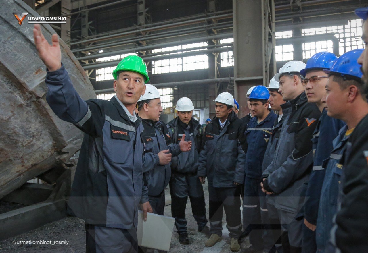 “O‘zmetkombinat” AJda talabalar uchun amaliy tanishuv tashkil etildi 2
