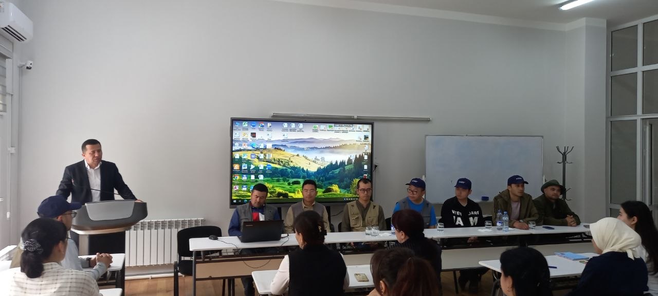 Xalqaro hamkorlik doirasida entomolog olimlar bilan uchrashuv o‘tkazildi