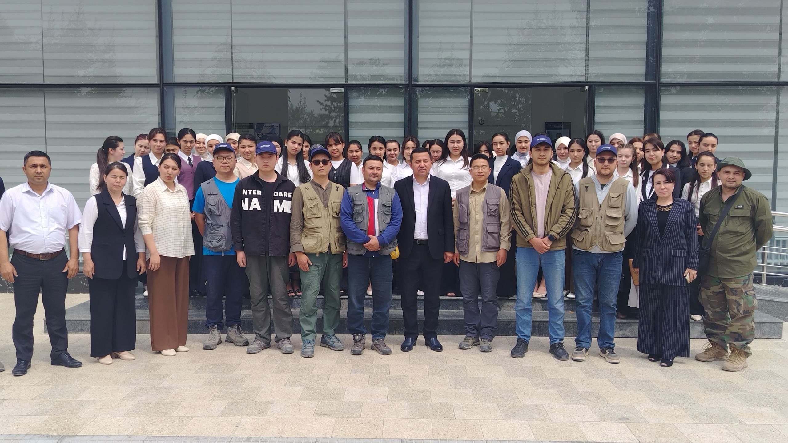 Xalqaro hamkorlik doirasida entomolog olimlar bilan uchrashuv o‘tkazildi 4