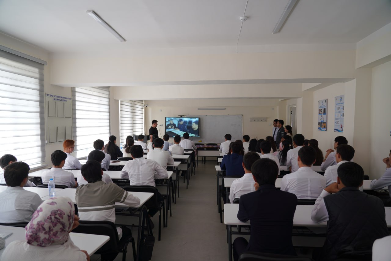 Iqtisodiyot fakultetida “Sun’iy intellektning zulmatli tomoni” mavzusida davra suhbati o‘tkazildi. 6