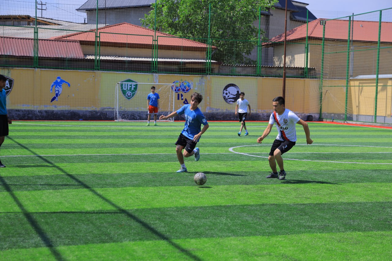 В Наманганском государственном университете в связи с празднованием «Дня молодежи» на высоком уровне были организованы спортивные соревнования в рамках фестиваля «Студенческая весна» среди студентов высших образовательных учреждений области. 10