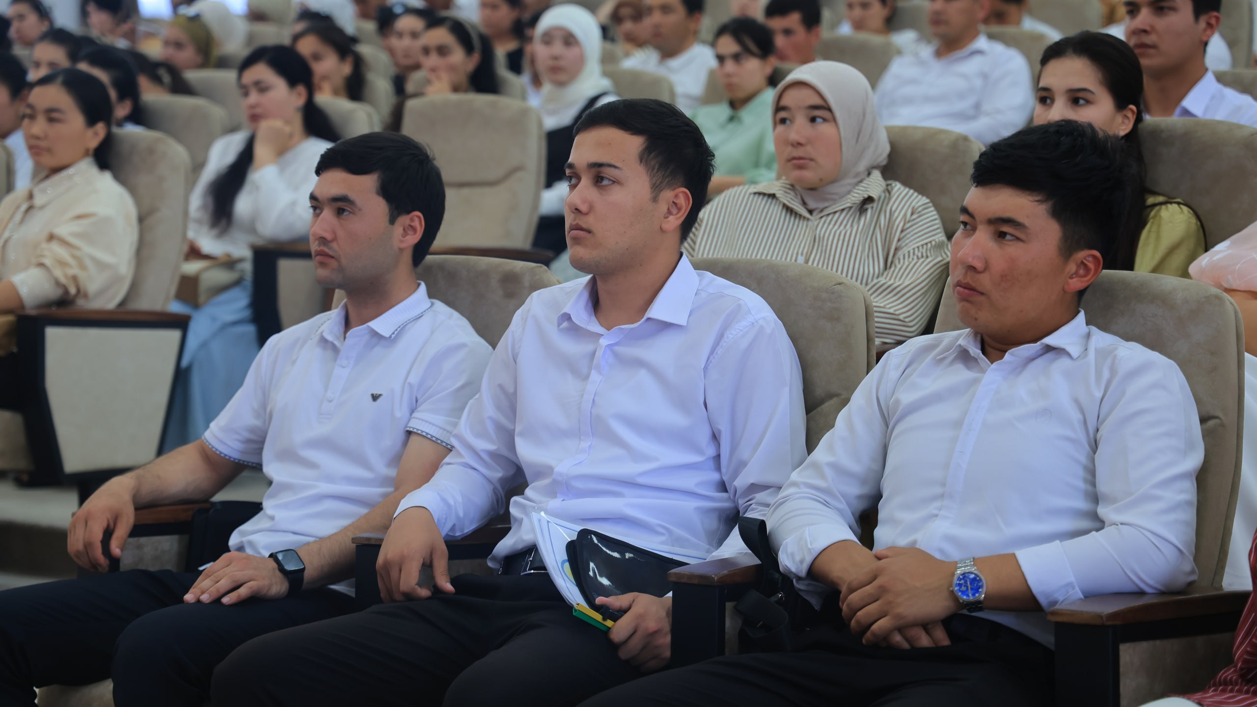 Bitiruvchi yoshlar uchun yangi imkoniyatlar va vakant ish o‘rinlari taqdim etildi 7