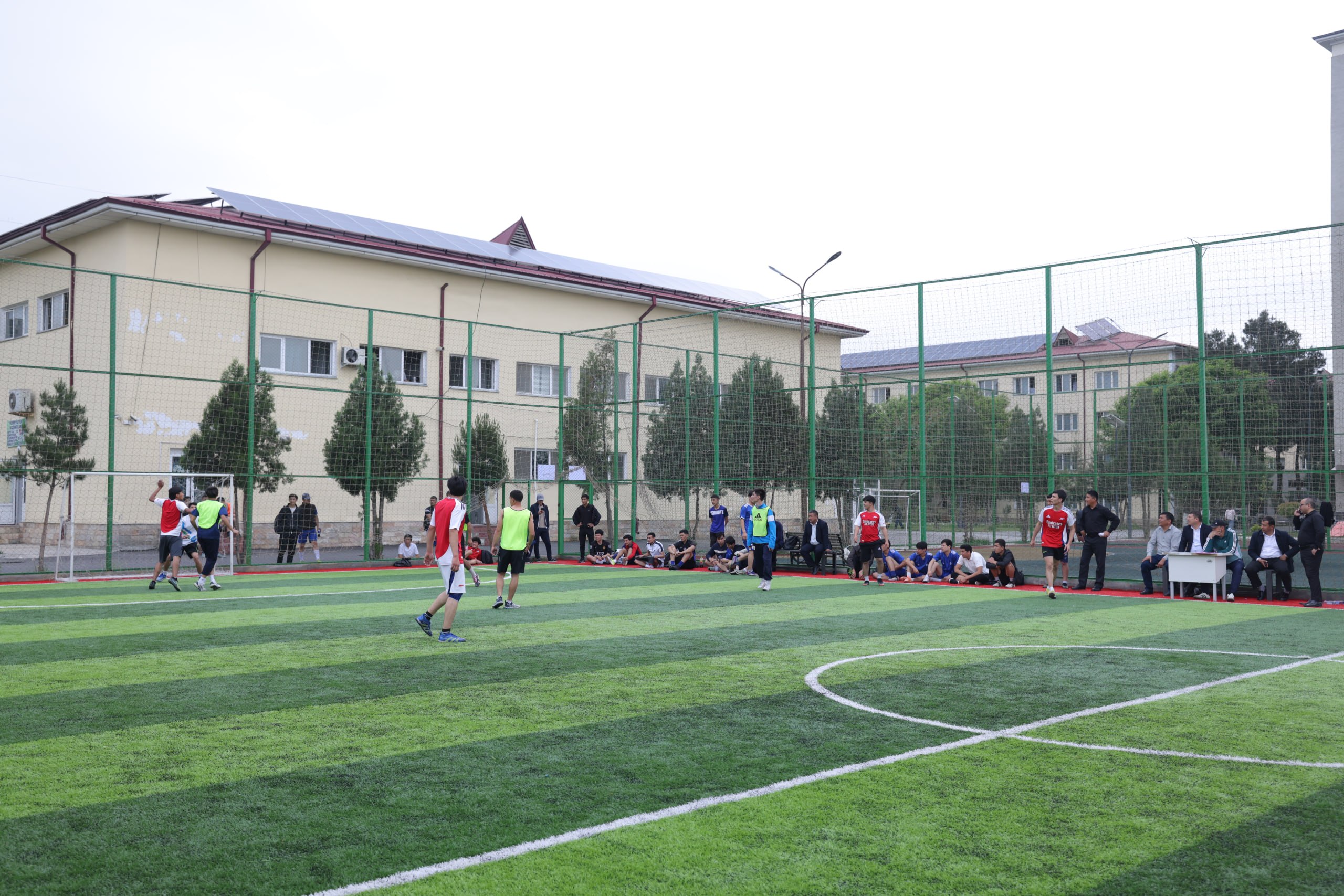“Talaba Fest” doirasida talaba qizlar va yigitlar o‘rtasida sport musobaqalari o‘tkazildi 5