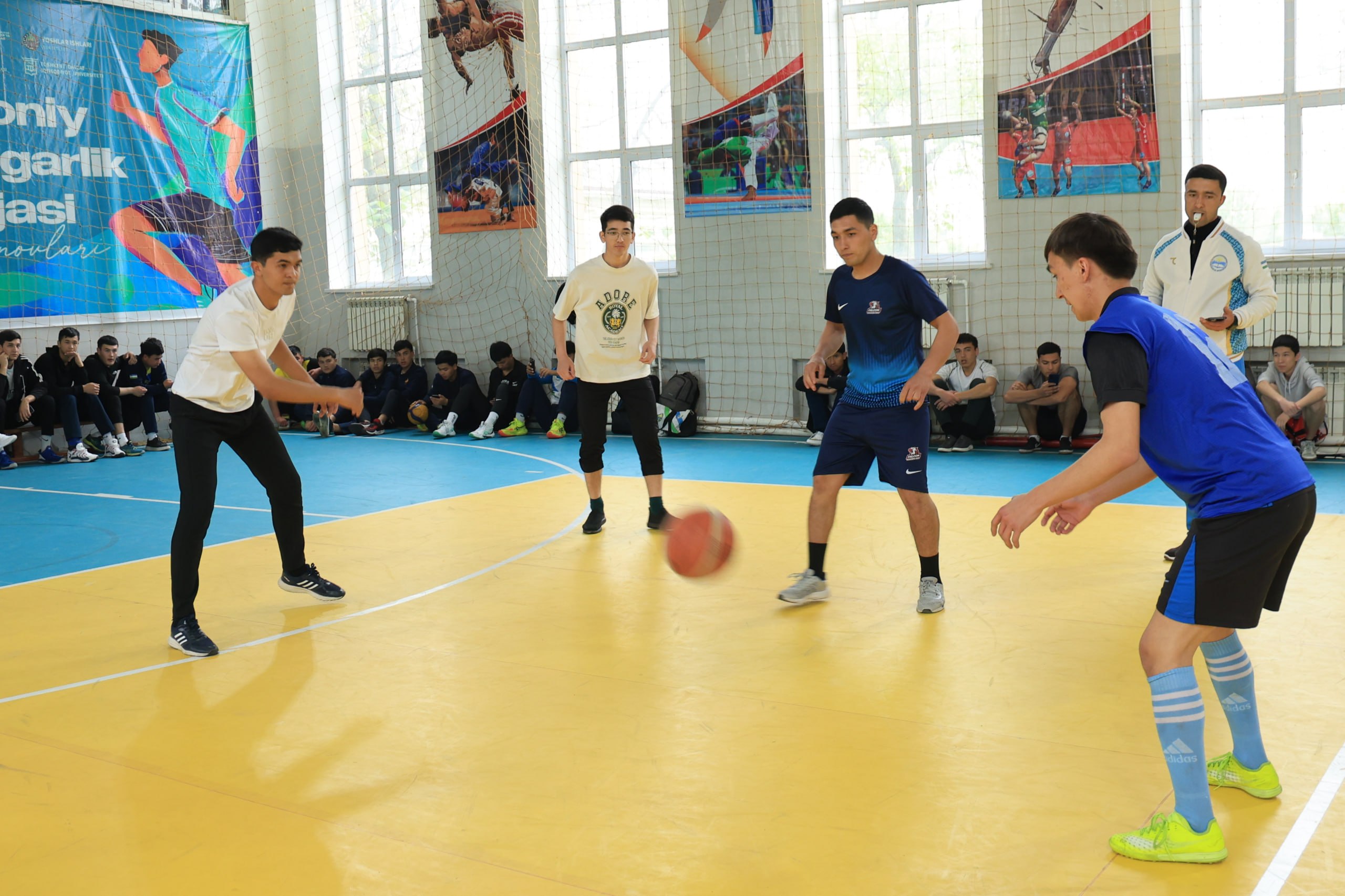 “Talaba Fest” doirasida talaba qizlar va yigitlar o‘rtasida sport musobaqalari o‘tkazildi 9