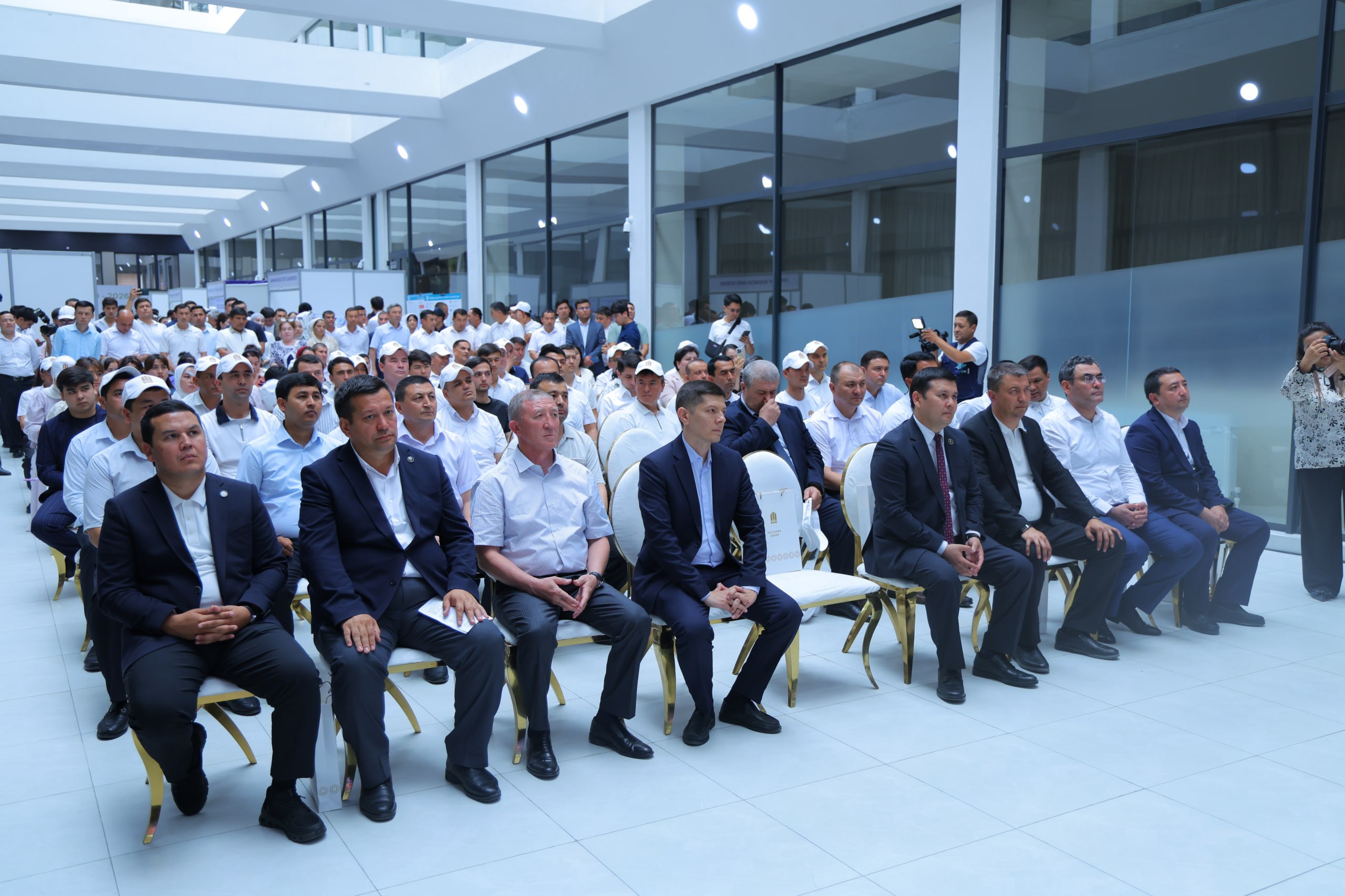 “TalabaExpo–2026” Namanganda: 10 ming nafardan ziyod bitiruvchini jamlagan yirik ko‘rgazma boshlandi 1