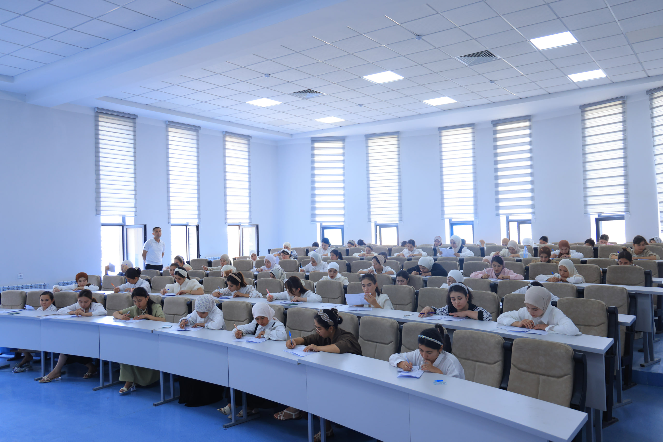 Namangan davlat universitetida yakuniy davlat attestatsiyalari o‘tkazilmoqda 5