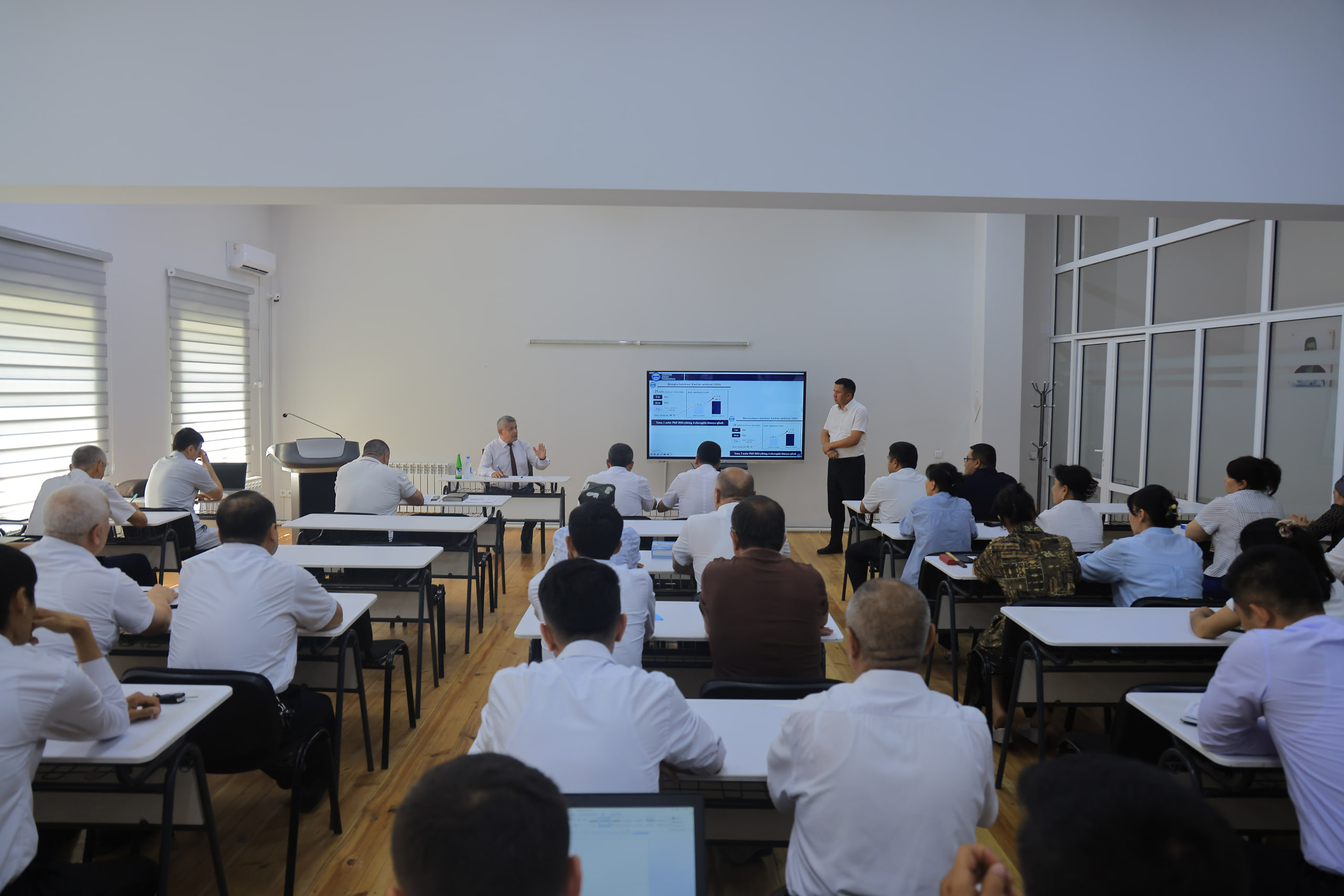 Namangan davlat universitetida 2026-yil maqsadli ko‘rsatkichlari ijrosining yarim yillik natijalari tanqidiy-tahliliy muhokama qilinmoqda