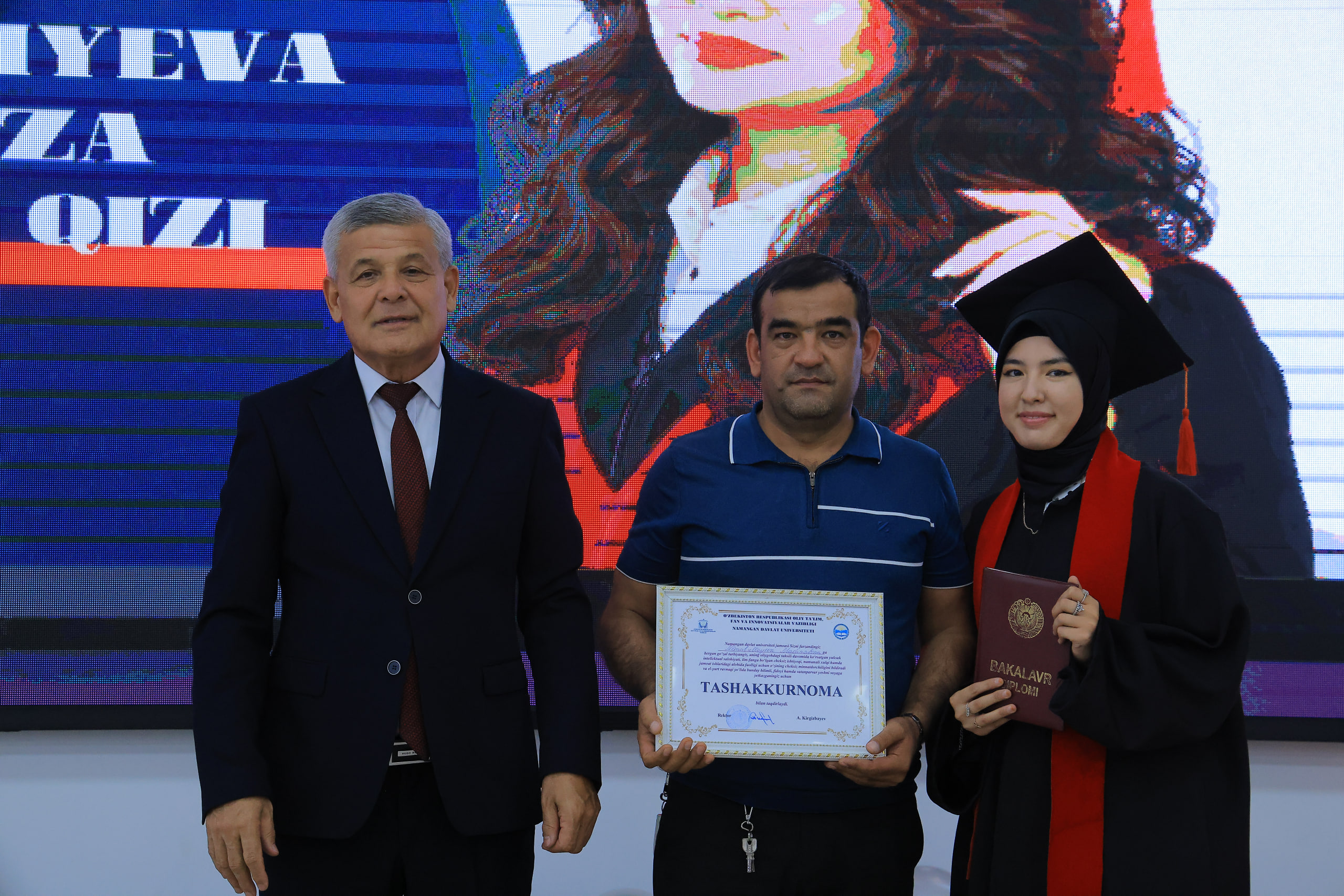Namangan davlat universiteti Filologiya fakultetida «Bitiruvchi — 2026» tantanali bayram tadbir oʻtkazildi 7