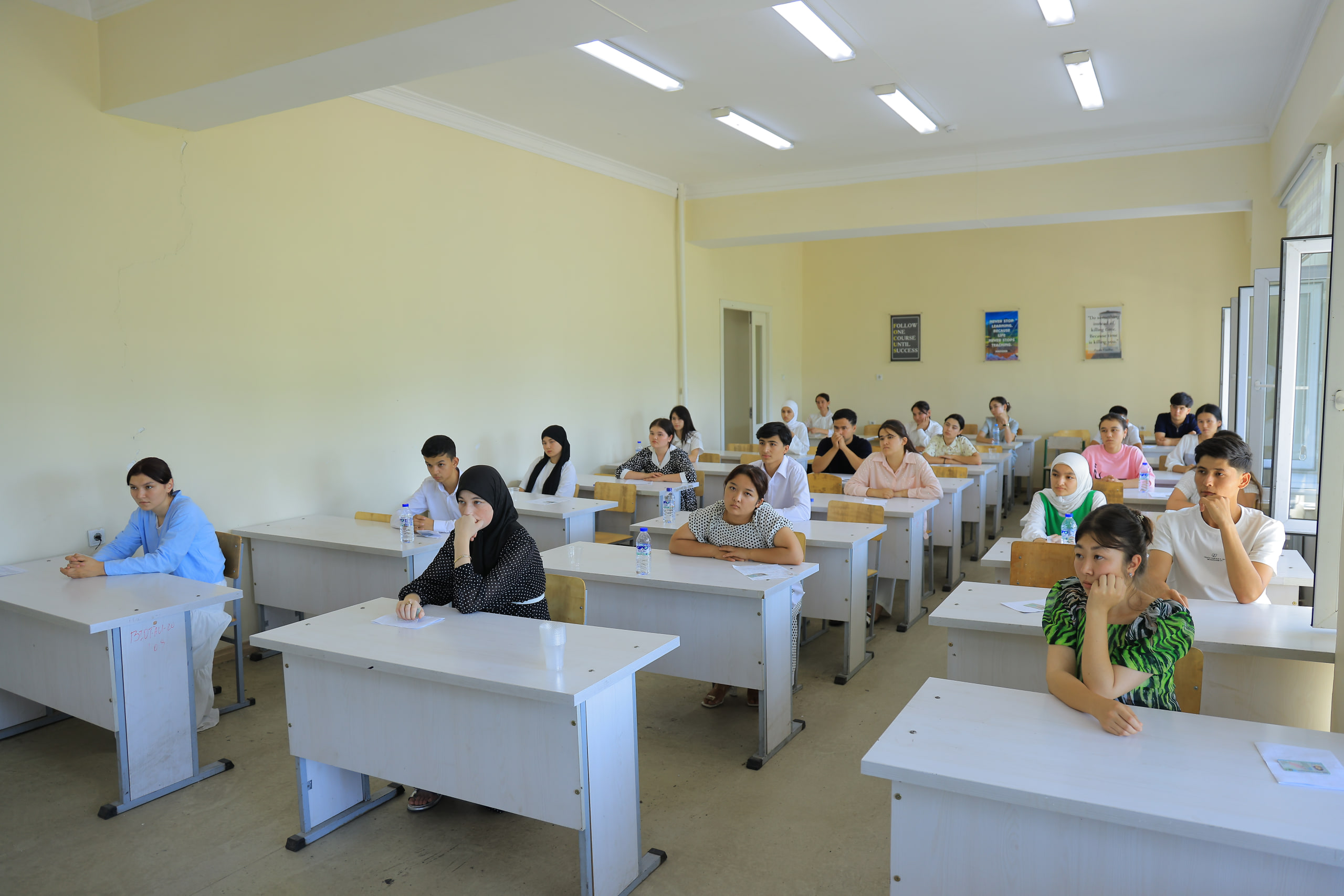 Namangan davlat universitetida kasbiy (ijodiy) imtihonlarning birinchi kuni davom etmoqda