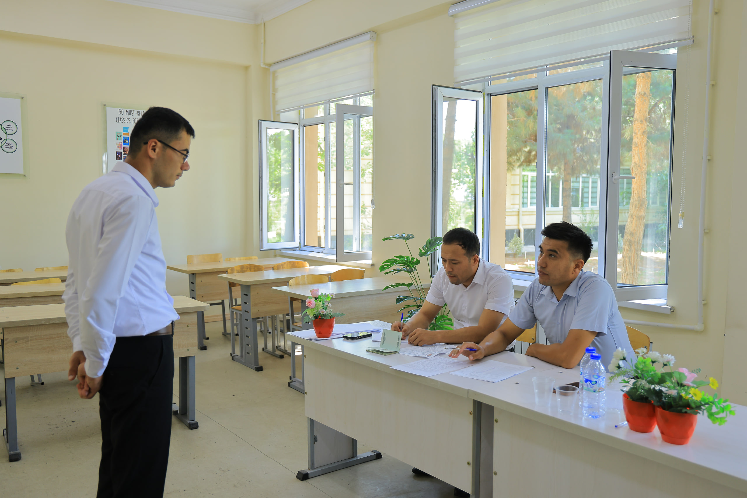 Namangan davlat universitetida kasbiy (ijodiy) imtihonlarning birinchi kuni davom etmoqda 5