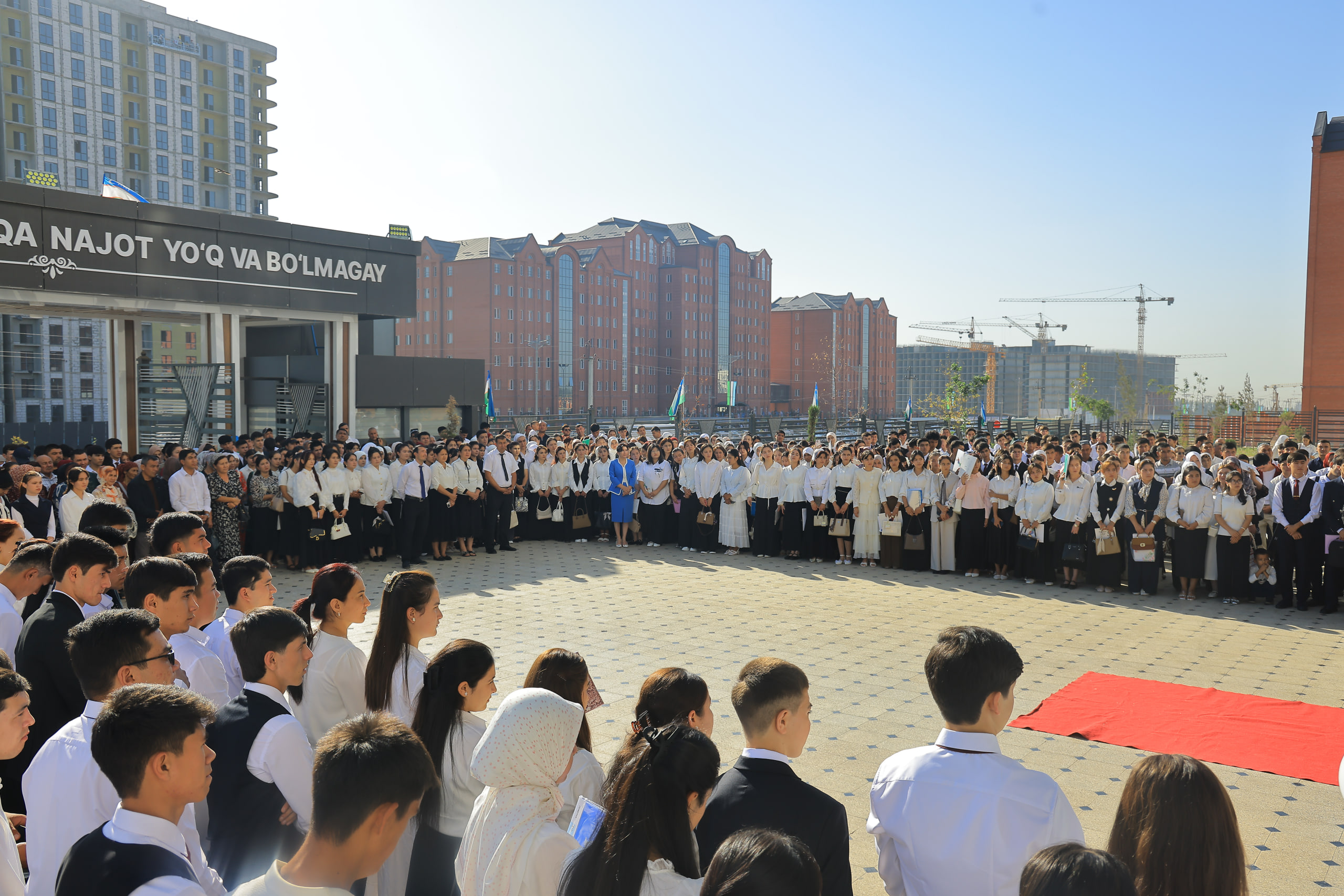 Namangan davlat universitetida yangi o‘quv yili boshlanishi munosabati bilan tantanali bayram tadbiri bo‘lib o‘tdi 5