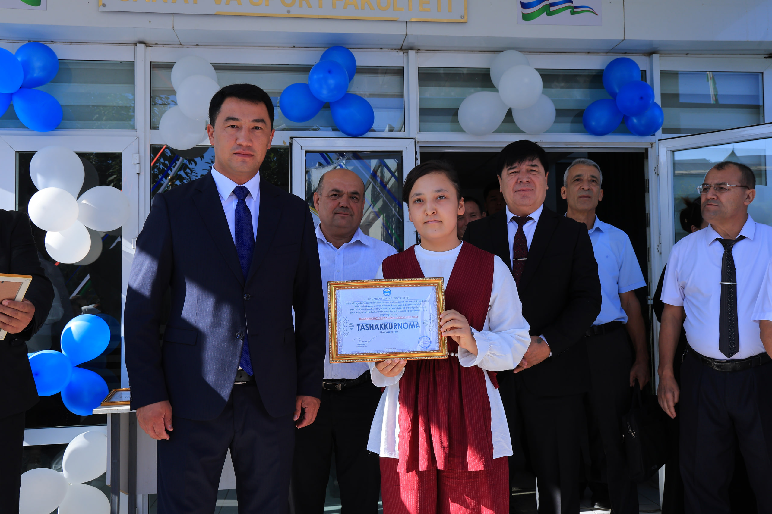 Namangan davlat universitetida yangi o‘quv yili boshlanishi munosabati bilan tantanali bayram tadbirlari bo‘lib o‘tmoqda 6