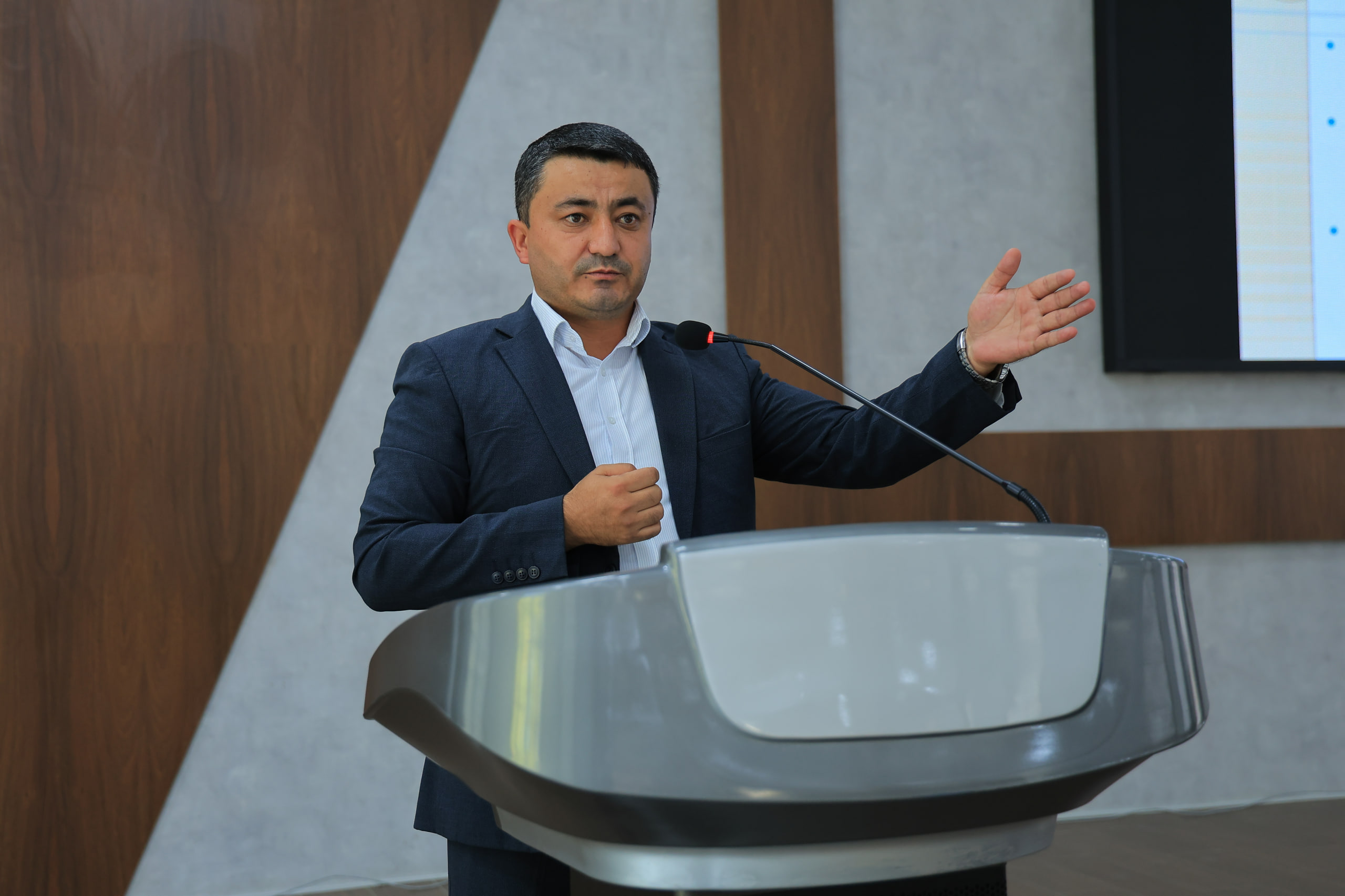 Masofaviy ta’lim shakli talabalari bilan uchrashuv o‘tkazildi 2