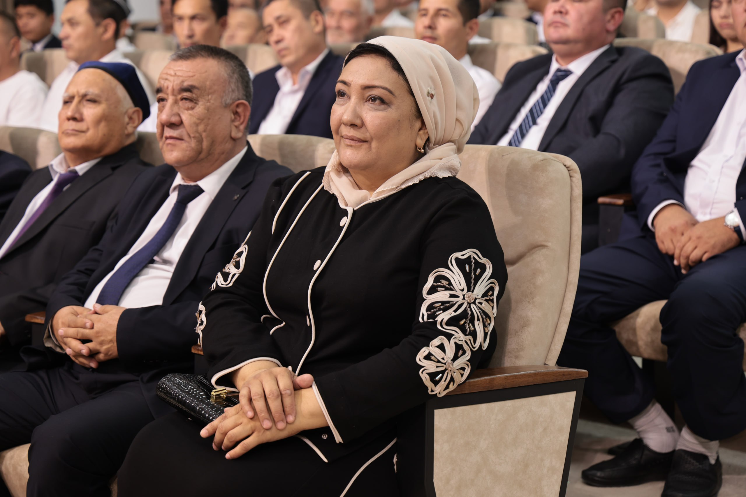 Namangan davlat universitetida 1-oktyabr — “O‘qituvchi va murabbiylar kuni” munosabati bilan tantanali bayram tadbiri o‘tkazildi 6