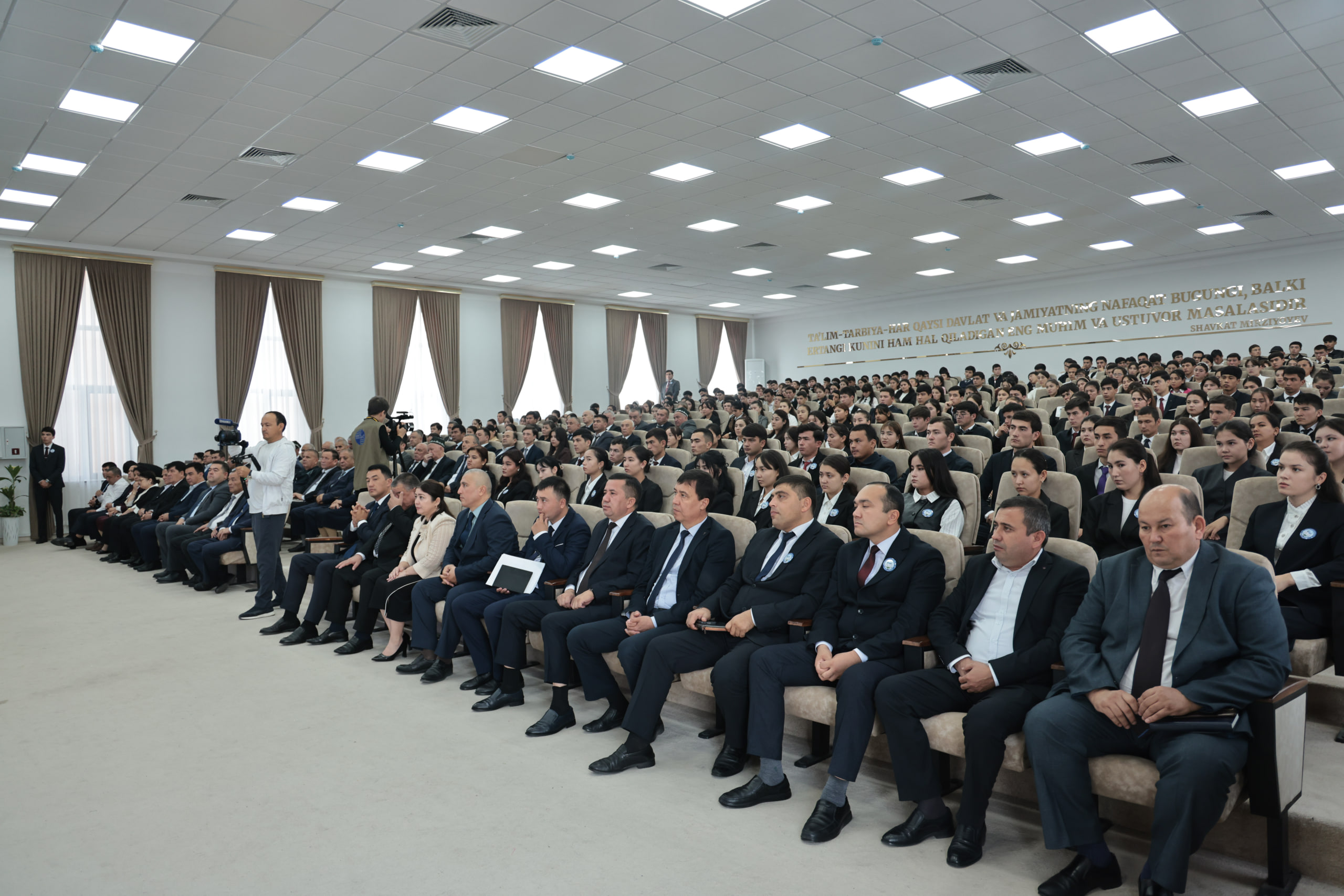 Namangan davlat universitetida xalqaro va maxsus akkreditatsiyadan o‘tgan ta’lim dasturlari sertifikatlari topshirildi 8